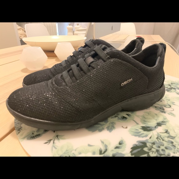 Geox Nebula Sneakers like new Black - Picture 3 of 9